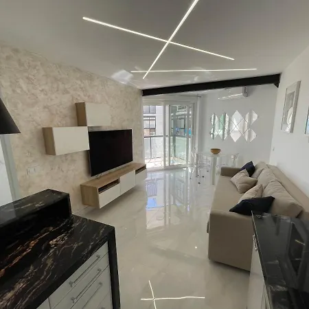 Imperio 3 - Puerto Deportivo Playa Marbella