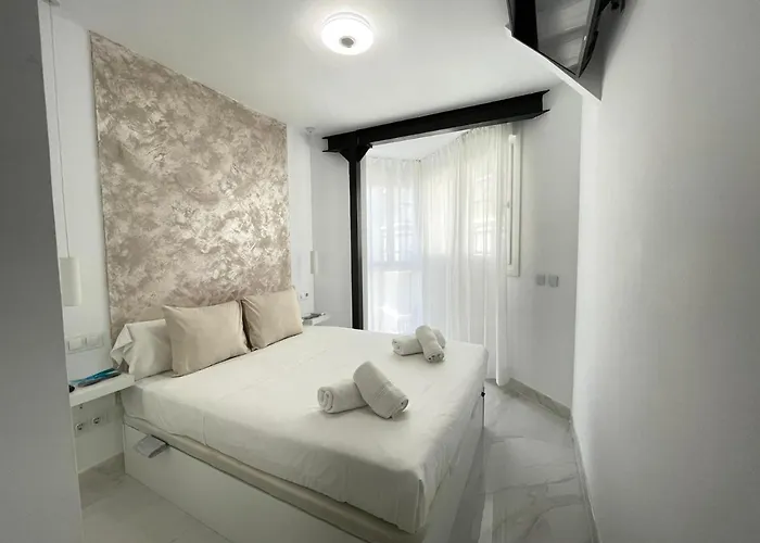 Imperio 3 - Puerto Deportivo Playa アパート マルベーリャ